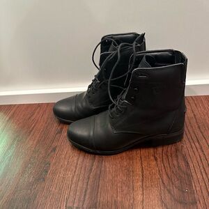 ARIAT RIDING BOOTS SIZE 8 WORN ONCE